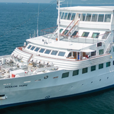 It’s a book sail! Floating book fair Doulos Hope is sailing around the PH