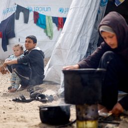 US to build temporary port to deliver Gaza aid